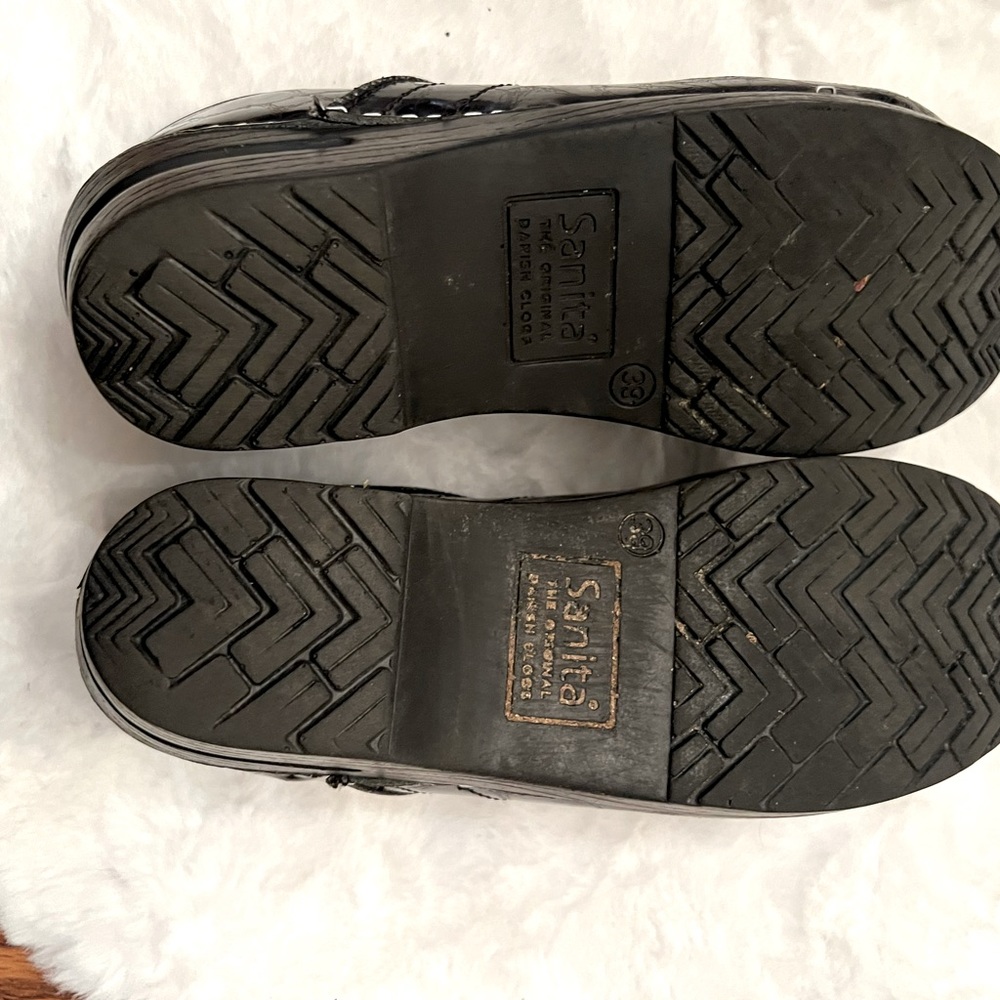 Sanita clog